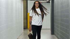 Brittney Griner volta a treinar com a sua equipa após cumprir 10 meses de prisão na Rússia