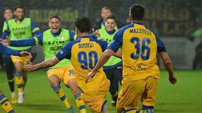 Frosinone garante subida à Serie A