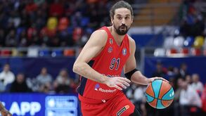 Câmara de videovigilância capta momento das violentas agressões a ex-jogador da NBA