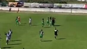 Jogador do Ericeirense marca golo 'acampado' e árbitro valida: «Disseram-nos que eram os novos critérios da UEFA»