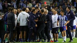 Sérgio Conceição e a expulsão: «Fiz o mesmo que o atleta do Famalicão fez na direção dos Super Dragões»