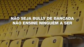 «Não seja bully de bancada. Não ensine ninguém a ser»: a campanha que todos os adultos deviam ver