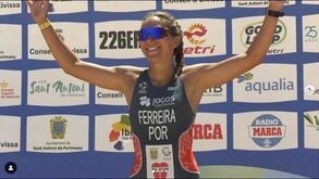 Beatriz Ferreira sagra-se campeã do mundo de triatlo cross em sub-23