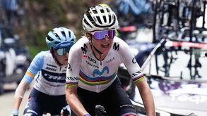 Annemiek van Vleuten sobe à liderança da Volta a Espanha feminina