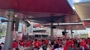 Assim está o ambiente junto ao Estádio da Luz duas horas antes do Benfica-Sp. Braga