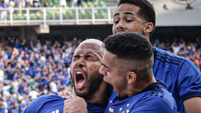 Pepa assume liderança do Brasileirão aos comandos do Cruzeiro