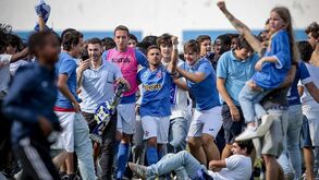 Loucura no Restelo com a subida do Belenenses à 2.ª Liga