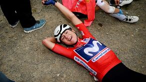 Annemiek van Vleuten vence Vuelta pelo terceiro ano consecutivo