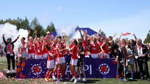 Valadares-Benfica, 0-2: Águia sagra-se campeã