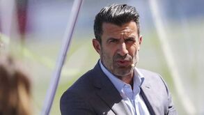 Figo torce pelo Inter no dérbi de Milão e até antecipa o homem do jogo: «Vai ser decisivo»