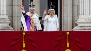 Kate quebrou protocolo e Camilla escondeu mensagens no vestido: os curiosos detalhes da coroação do Rei Carlos III