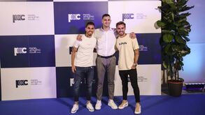 Figuras do futebol na inauguração do clube de padel de Diogo Dalot