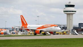 Tripulantes da easyJet em greve durante 5 dias no fim de maio e início de junho