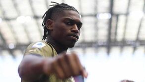 Notícia Record: Rafael Leão já renovou com o AC Milan