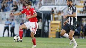 Jogadores do Benfica rendidos a João Neves e há quem lembre 'Guerra dos Tronos': «Jon Snow do Seixal»