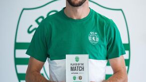 Paulinho acabou o Sporting-Marítimo como guarda-redes e até Rúben Amorim sorriu após esta defesa