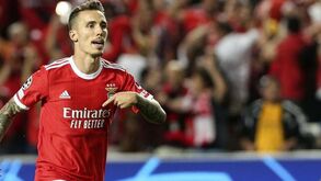 O melhor Grimaldo na despedida: os números que 'convenceram' o Bayer Leverkusen
