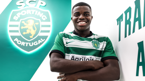 Manuel Kissanga assina contrato profissional com o Sporting