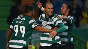 Fisco quer passar a pente fino sete transferências do Sporting: de Bas Dost a Schelotto