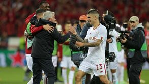 Mourinho: «Tenho a certeza que o Sérgio Oliveira 'vai estar aqui' quando eu chegar ao autocarro»