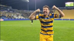 Buffon tem 45 anos, mas celebra como se estivesse agora a começar