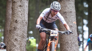 Raquel Queirós termina em 14.ª no Grande Prémio de Zadov de BTT