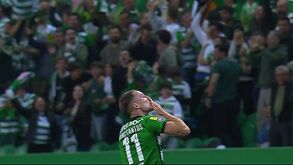 Nuno Santos mandou beijo aos adeptos do Benfica após o segundo golo do Sporting