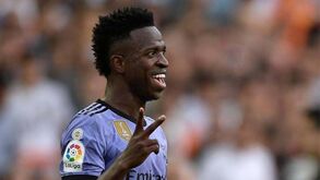 FC Porto mostra-se ao lado de Vinícius: «Todos pertencem aqui»