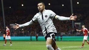 Mbappé não quer acionar cláusula de renovação com o PSG e Real Madrid esfrega as mãos