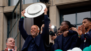 Arne Slot fiel ao Feyenoord: «O meu desejo é ficar»