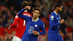 Neville: «Félix? Chelsea contratou toda a gente menos o jogador que devia ter opção de comprar»
