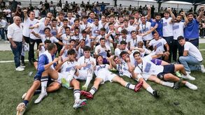 Famalicão goleia Benfica e sagra-se pela primeira vez campeão nacional de juniores