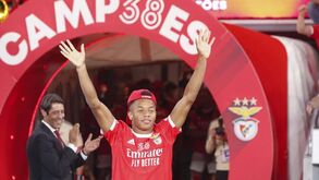 Neres deixa farpa no Instagram do FC Porto e Otávio atira: «Estamos empatados em títulos na Luz»