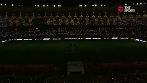 Adeptos do At. Mineiro surpreendem com coreografia especial contra o racismo no futebol