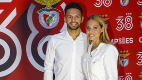 Glamour na passadeira vermelha do jantar do Benfica