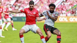 Brasileiros apontam médio defensivo norte-americano ao Sporting
