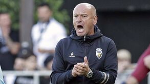 José Mota renova com Farense 