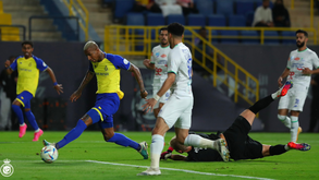 Arábia Saudita: Talisca bisa no último jogo da época do Al Nassr com arbitragem de Artur Soares Dias