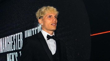 corte de pelo mgk en vela