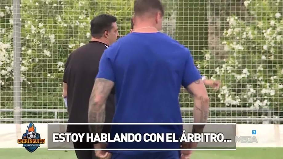 Arbeloa e Fernando Torres (agora em versão treinador) 'pegaram-se' até houve expulsões