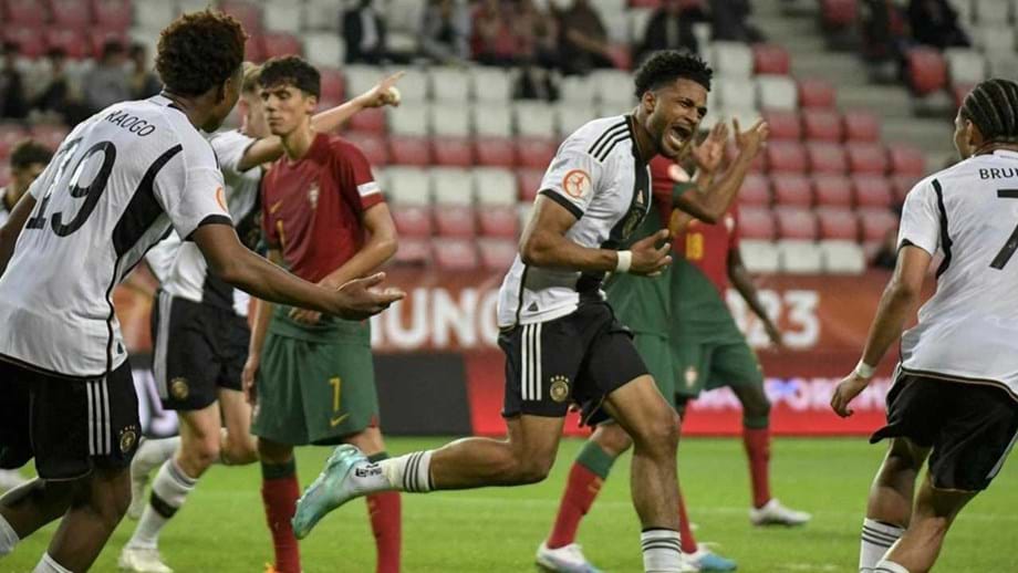 Portugal-Alemanha, 0-4: entrada em falso