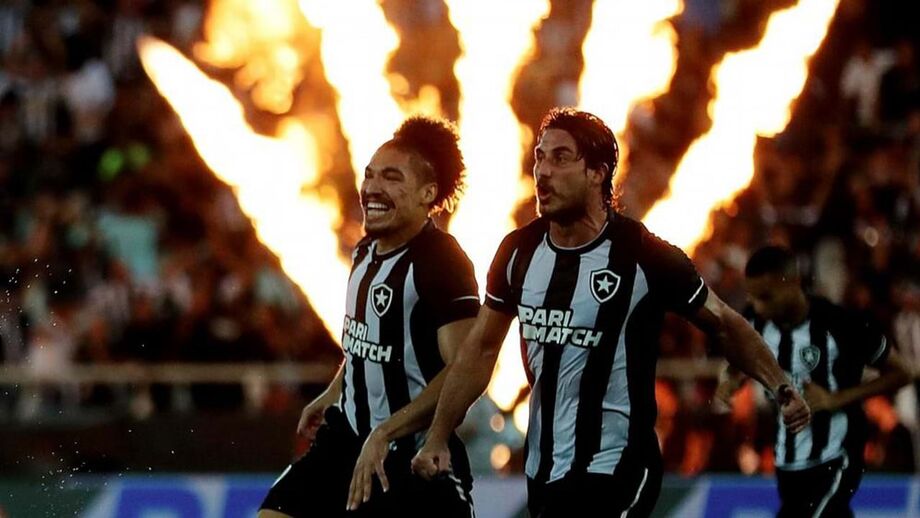 Botafogo supera América Mineiro e é cada vez mais líder no Brasileirão
