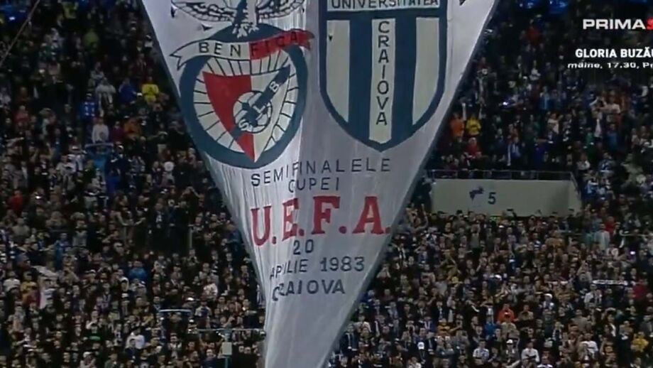 Universitatea Craiova foi eliminado pelos encarnados na meia-final da prova