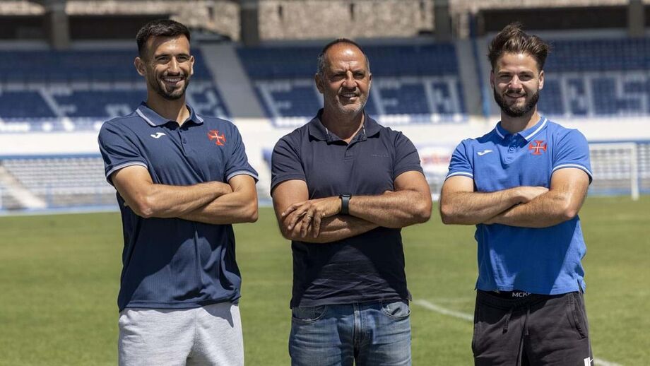 André Serra, Taira e Alex com os sorrisos de cinco promoções consecutivas