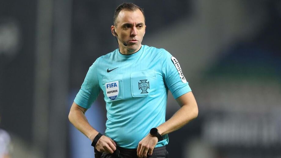 João Pinheiro vai apitar primeiro dérbi da carreira 