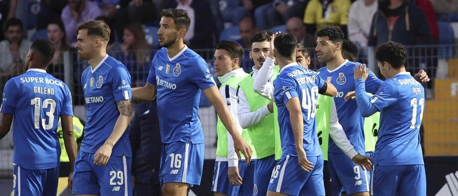 A crónica do Famalicão-FC Porto, 2-4: esperança salva nos penaltíssimos