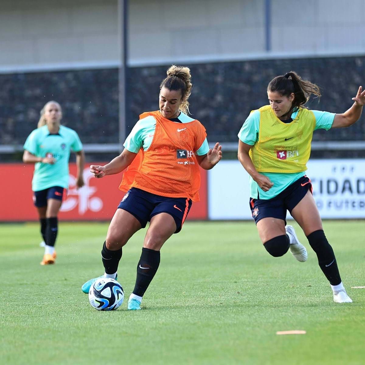 Jovens do Estoril juntam-se à Seleção feminina na preparação para o Mundial - Seleção Feminina