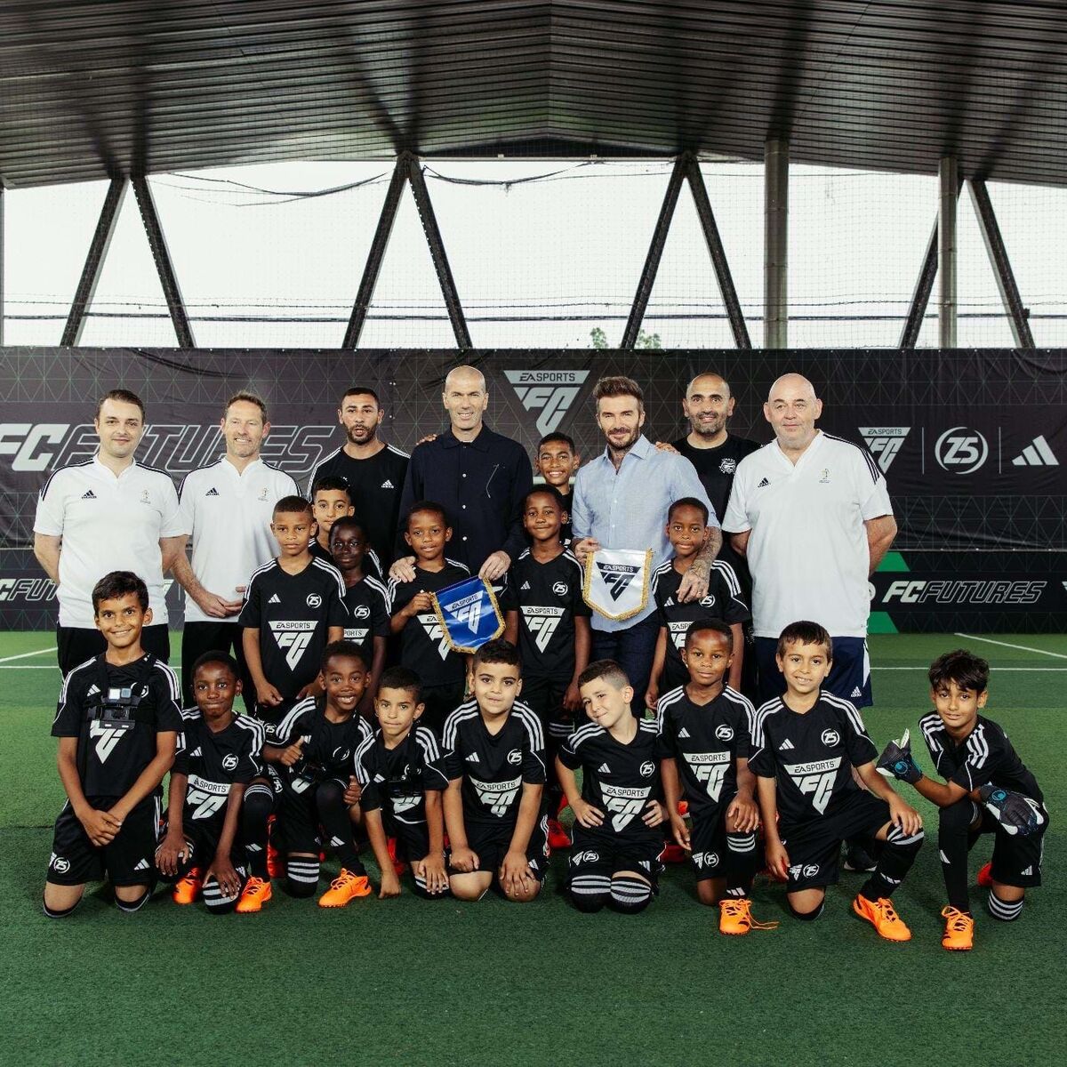 Treinamento Futsal Futebol Para Crianças Treino Futebol Driblando