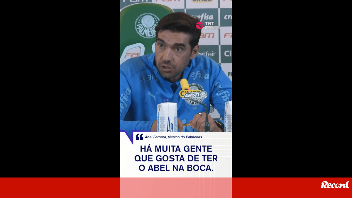 Abel Ferreira: «Há muita gente que gosta de ter o Abel na boca...» - Vídeos  - Jornal Record