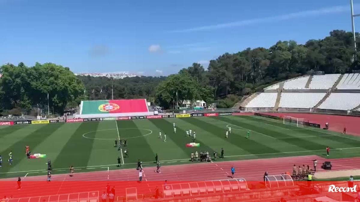 Vianense garante subida à Liga 3 e joga final do Campeonato de Portugal no  Jamor